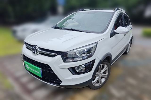 Used BAIC Senova X25 2015 1.5L manual Comfort trim level
