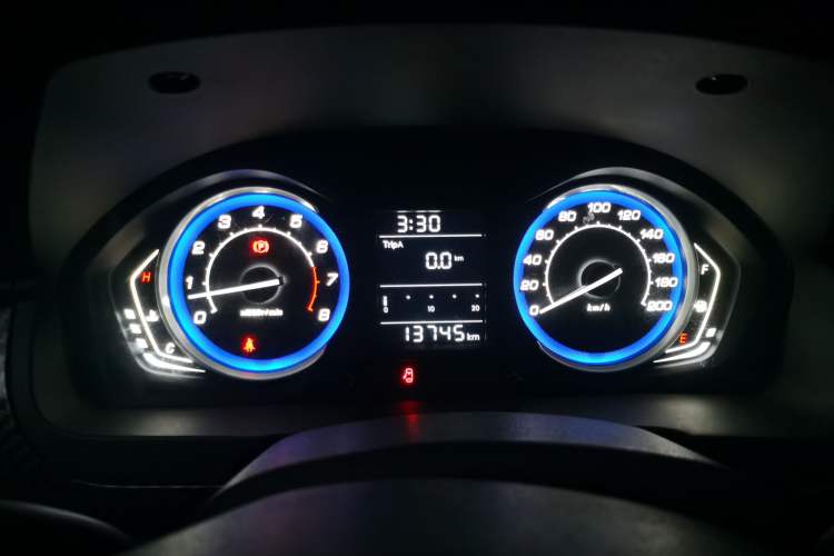 Used BAIC Senova X25 2015 1.5L manual Comfort trim level Instrument Cluster