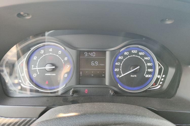 Used BAIC Senova X25 2015 1.5L manual Comfort trim level Instrument Cluster