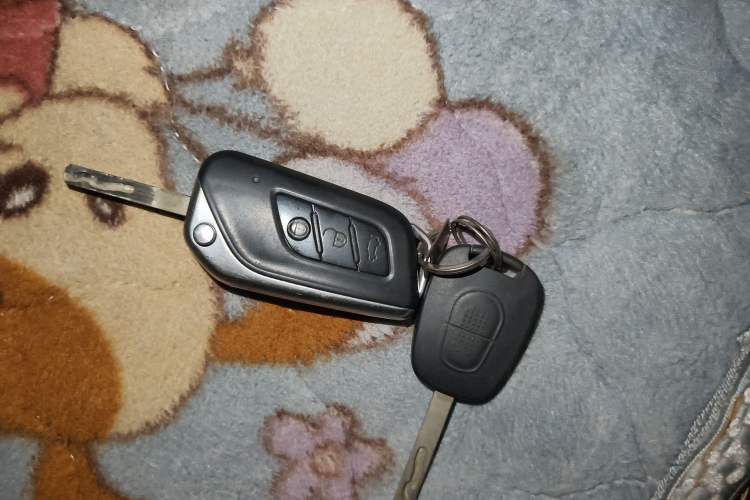 Used BAIC Senova X25 2015 1.5L Manual Elite Edition Interior 1