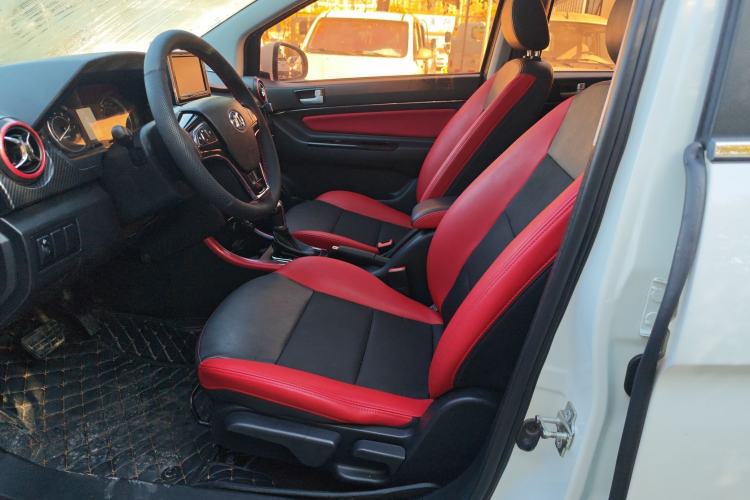 Used BAIC Senova X25 2015 1.5L Automatic Elite Model Interior 8