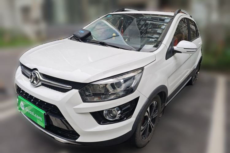 Used BAIC Senova X25 2015 1.5L Manual Elite Edition Guazi used car, China used car export, Used car for sale, Used BAIC cars, Cheapest cars for sale