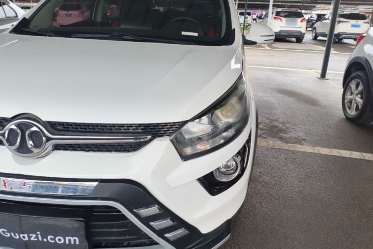 Used BAIC Senova X25 2015 1.5L Automatic Elite Model Left Front Headlight
