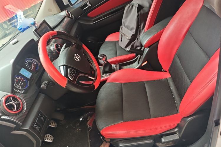 Used BAIC Senova X25 2015 1.5L Manual Elite Edition Left Front Seat