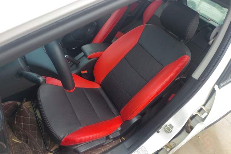 Used BAIC Senova X25 2015 1.5L Manual Elite Edition Left Front Seat