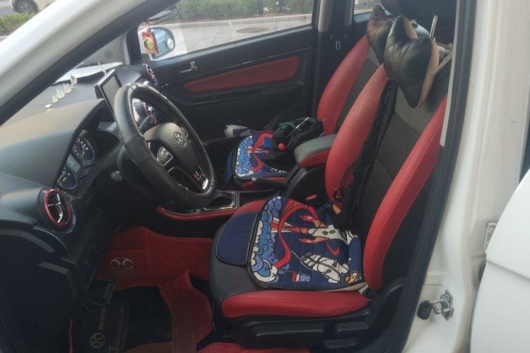 Used BAIC Senova X25 2015 1.5L Automatic Elite Model Left Front Seat
