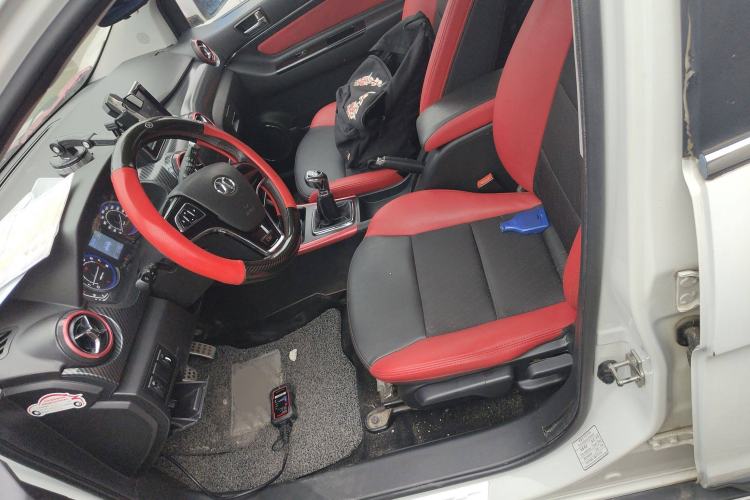 Used BAIC Senova X25 2015 1.5L Manual Elite Edition Left Front Seat