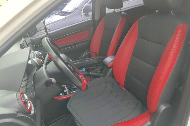 Used BAIC Senova X25 2015 1.5L Automatic Elite Model Left Front Seat