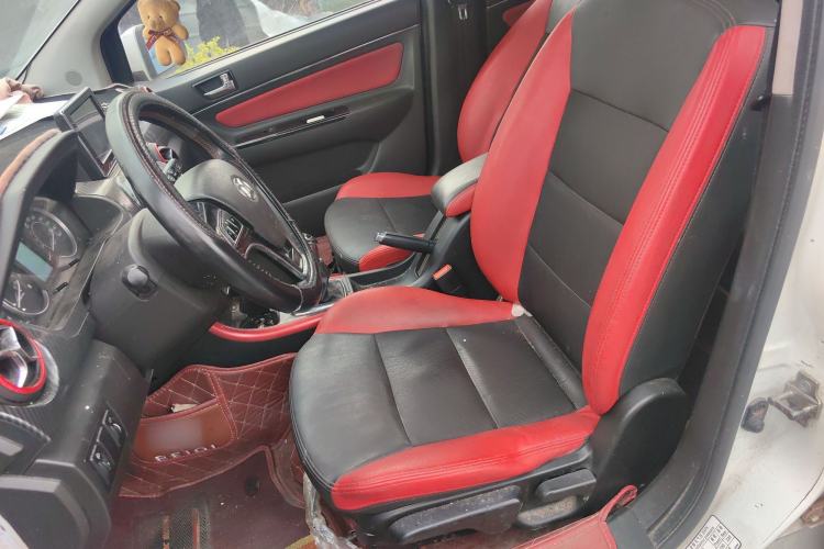 Used BAIC Senova X25 2015 1.5L Manual Elite Edition Left Front Seat