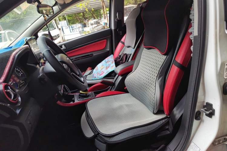 Used BAIC Senova X25 2015 1.5L manual Comfort trim level Left Front Seat