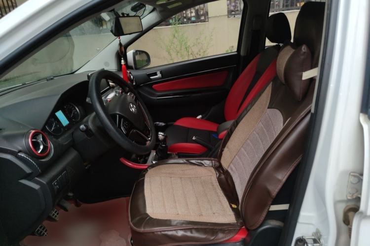 Used BAIC Senova X25 2015 1.5L Manual Elite Edition Left Front Seat