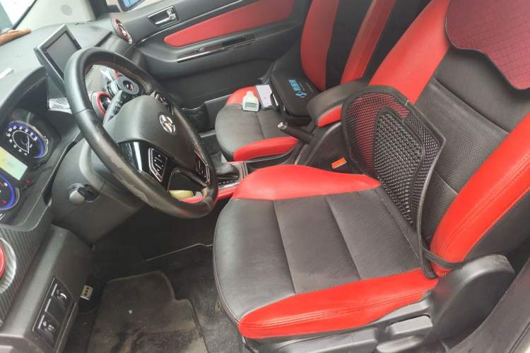 Used BAIC Senova X25 2015 1.5L Automatic Elite Model Left Front Seat