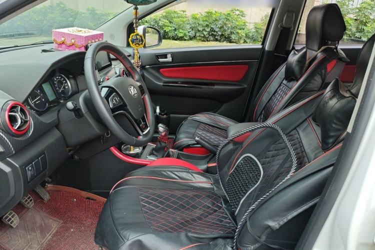 Used BAIC Senova X25 2015 1.5L Manual Elite Edition Left Front Seat