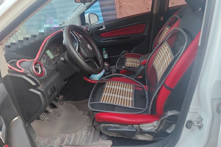 Used BAIC Senova X25 2015 1.5L Manual Elite Edition Left Front Seat