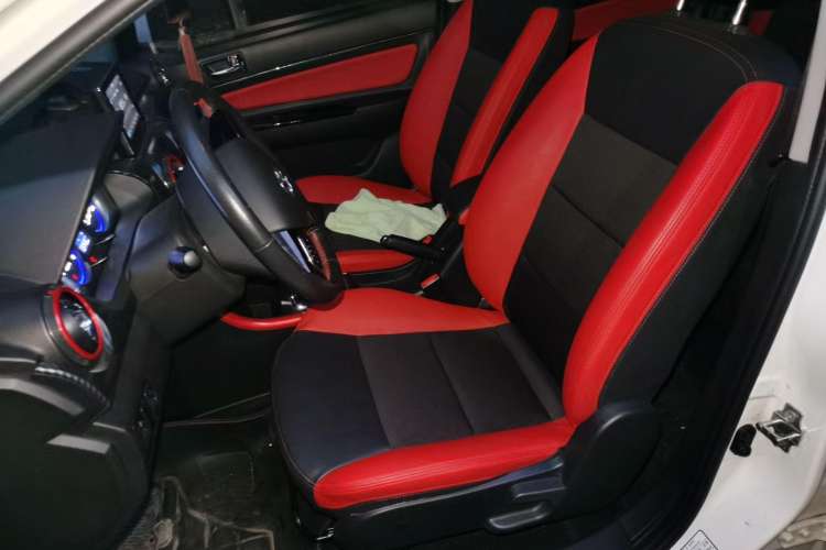 Used BAIC Senova X25 2015 1.5L manual Comfort trim level Left Front Seat