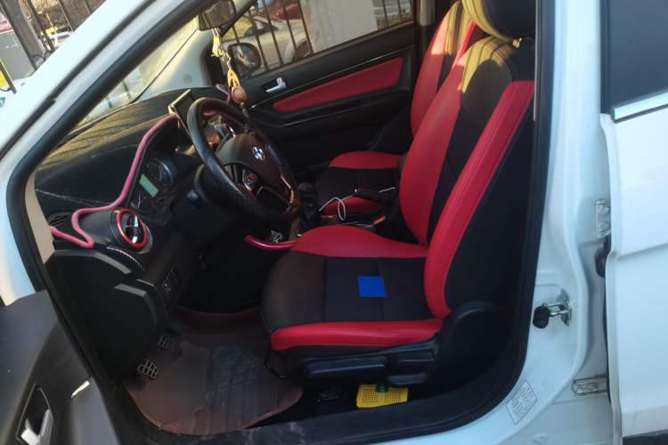 Used BAIC Senova X25 2015 1.5L Manual Elite Edition Left Front Seat