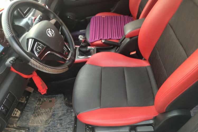 Used BAIC Senova X25 2015 1.5L Manual Elite Edition Left Front Seat