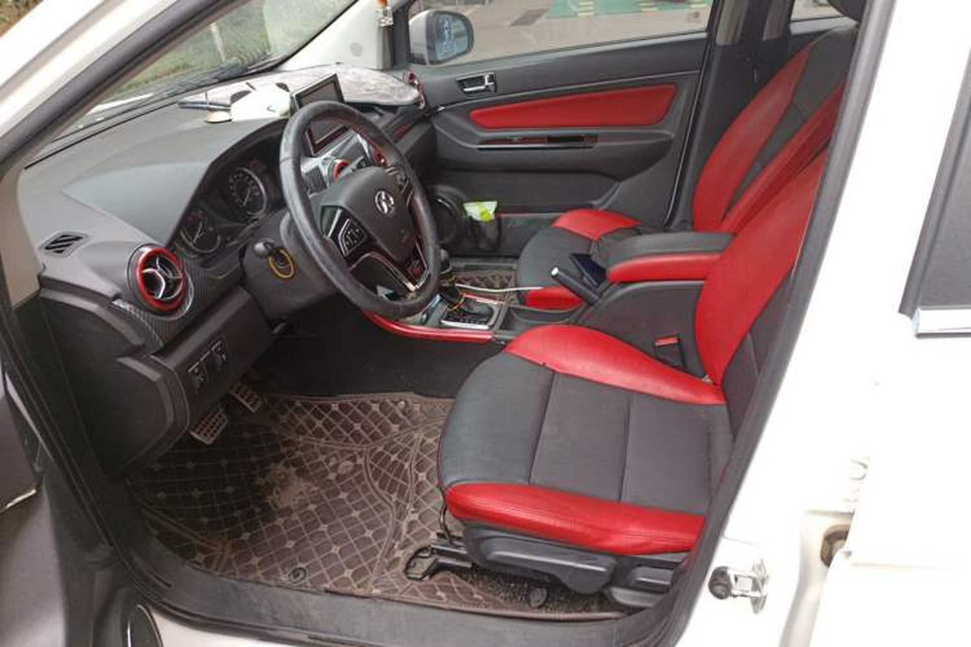 Used BAIC Senova X25 2015 1.5L Automatic Elite Model Left Front Seat
