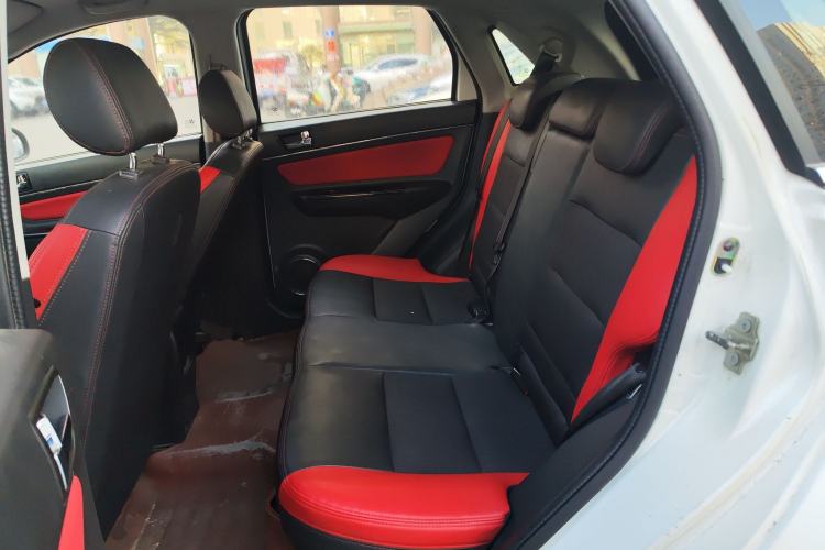 Used BAIC Senova X25 2015 1.5L manual Comfort trim level Left Rear Seat