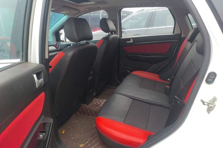 Used BAIC Senova X25 2015 1.5L Manual Elite Edition Left Rear Seat