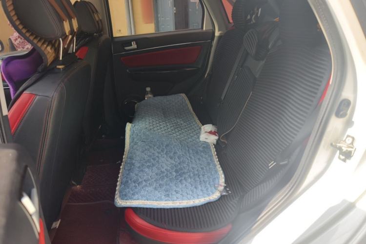 Used BAIC Senova X25 2015 1.5L Manual Elite Edition Left Rear Seat