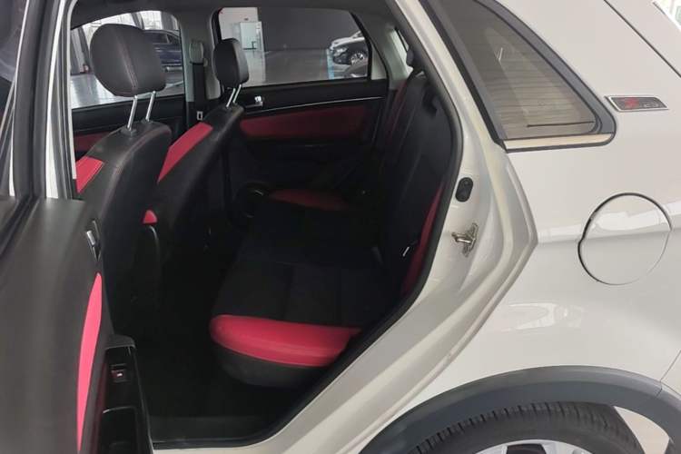 Used BAIC Senova X25 2015 1.5L manual Comfort trim level Left Rear Seat