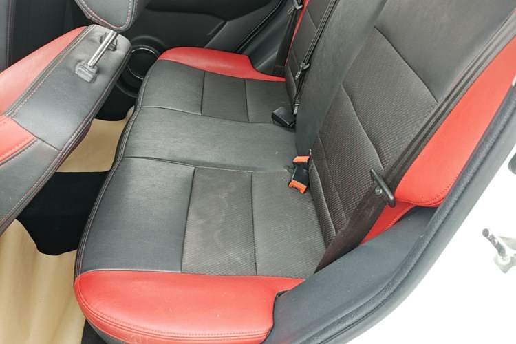 Used BAIC Senova X25 2015 1.5L manual Comfort trim level Left Rear Seat