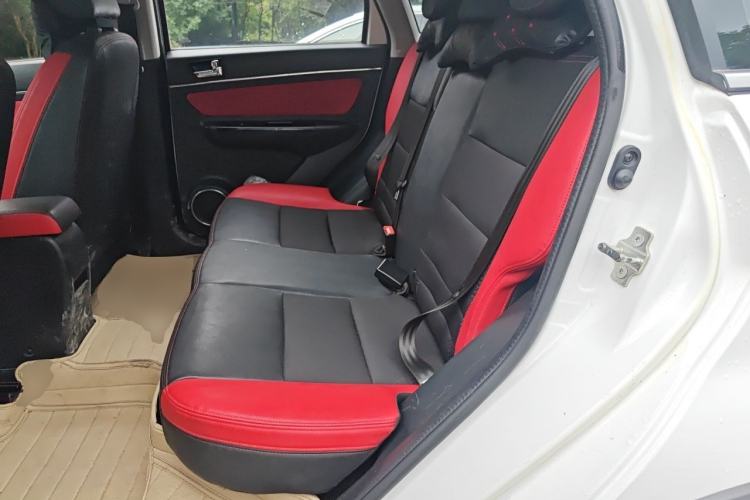 Used BAIC Senova X25 2015 1.5L manual Comfort trim level Left Rear Seat