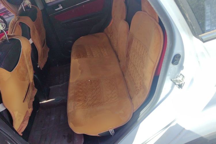 Used BAIC Senova X25 2015 1.5L Manual Elite Edition Left Rear Seat