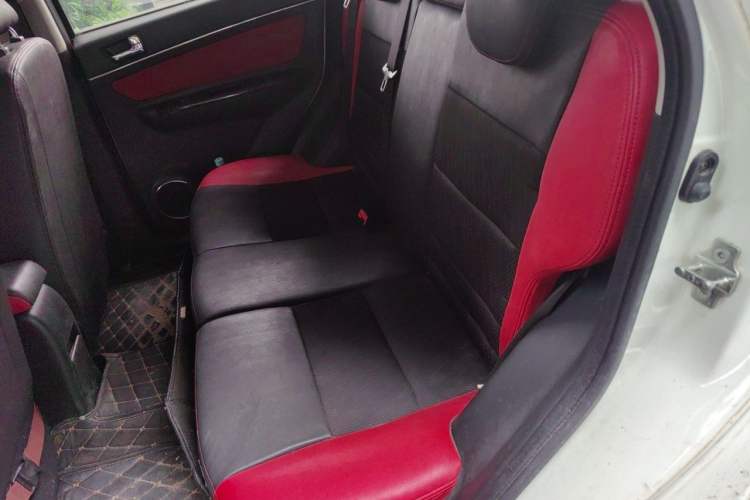 Used BAIC Senova X25 2015 1.5L Manual Elite Edition Left Rear Seat