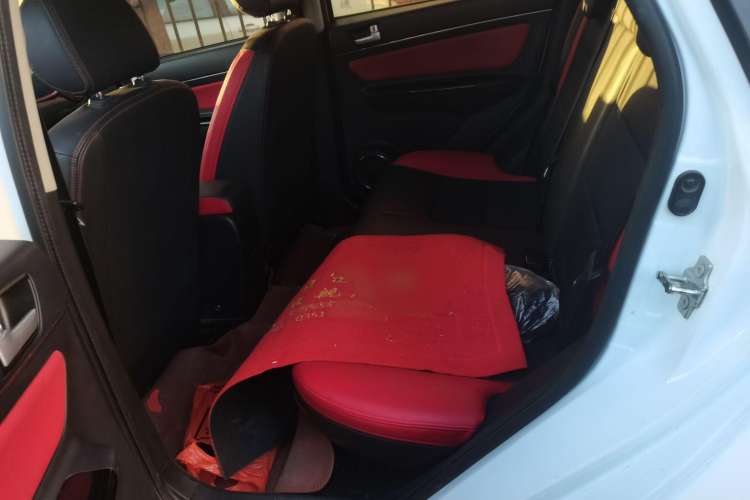 Used BAIC Senova X25 2015 1.5L Manual Elite Edition Left Rear Seat