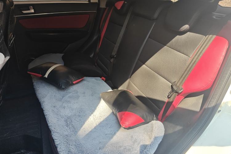 Used BAIC Senova X25 2015 1.5L Manual Elite Edition Left Rear Seat