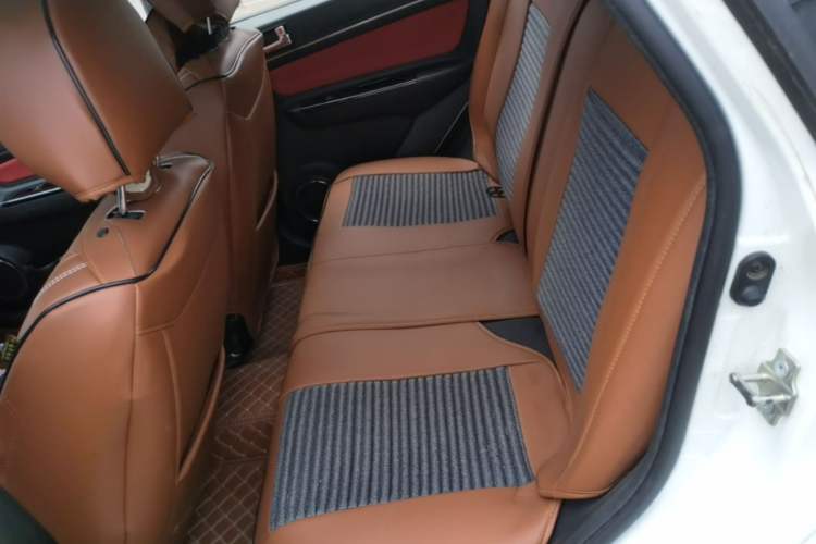 Used BAIC Senova X25 2015 1.5L Automatic Elite Model Left Rear Seat