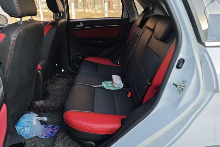 Used BAIC Senova X25 2015 1.5L Automatic Elite Model Left Rear Seat