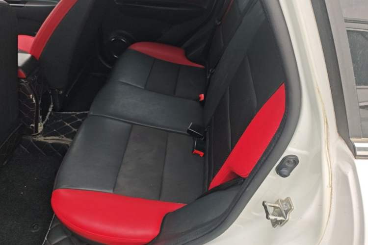 Used BAIC Senova X25 2015 1.5L Automatic Elite Model Left Rear Seat