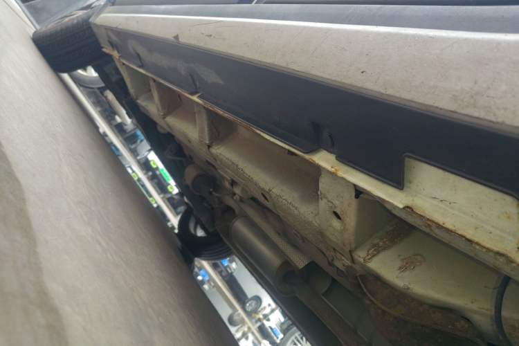 Used BAIC Senova X25 2015 1.5L Manual Elite Edition Left Side Sill