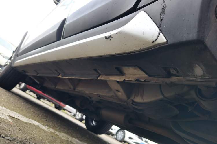 Used BAIC Senova X25 2015 1.5L Manual Elite Edition Left Side Sill