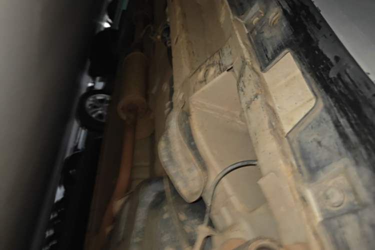 Used BAIC Senova X25 2015 1.5L Manual Elite Edition Left Side Sill