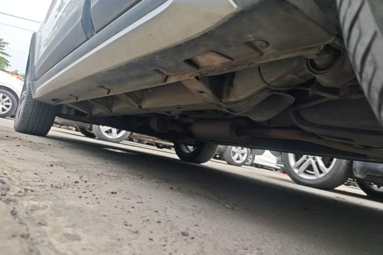 Used BAIC Senova X25 2015 1.5L Automatic Elite Model Left Side Sill