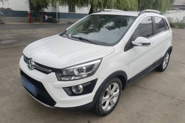 Used BAIC Senova X25 2015 1.5L manual Comfort trim level