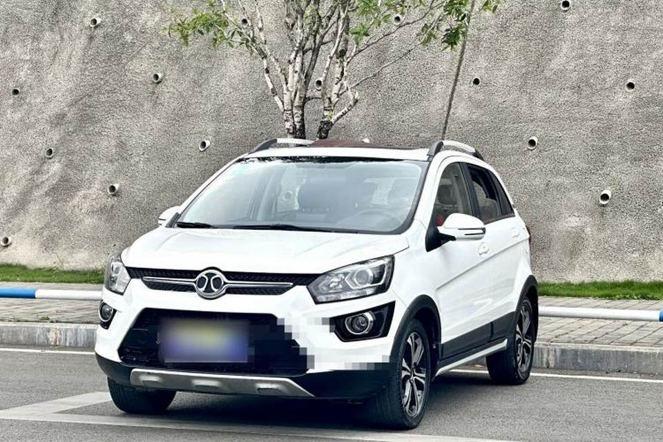 BAIC Senova X25 2015