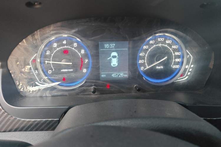 Used BAIC Senova X25 2015 1.5L Manual Elite Edition Odometer Close Up