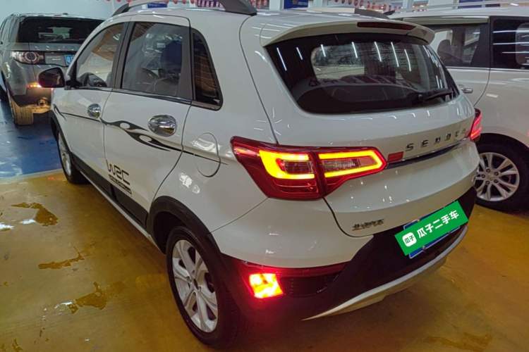 Used BAIC Senova X25 2015 1.5L manual Comfort trim level Rear Left 45 Deg