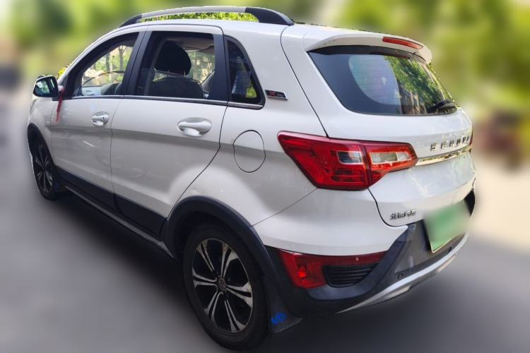 Used BAIC Senova X25 2015 1.5L Manual Elite Edition Rear Left 45 Deg