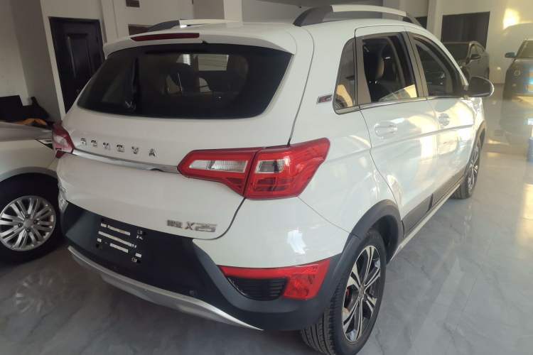 Used BAIC Senova X25 2015 1.5L automatic luxury version Rear Right 45 Deg