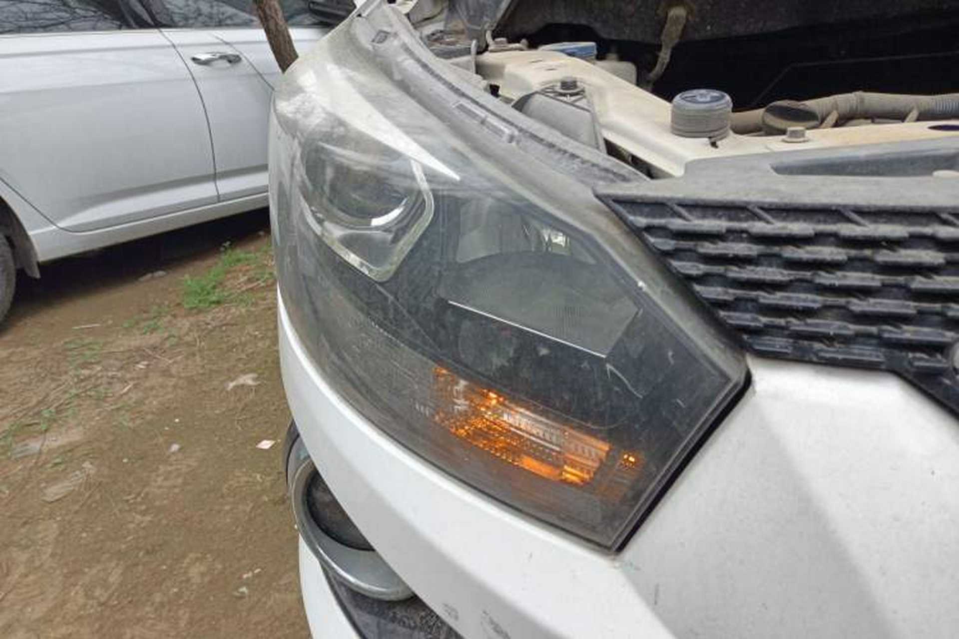 Used BAIC Senova X25 2015 1.5L manual Comfort trim level Right Front Headlight