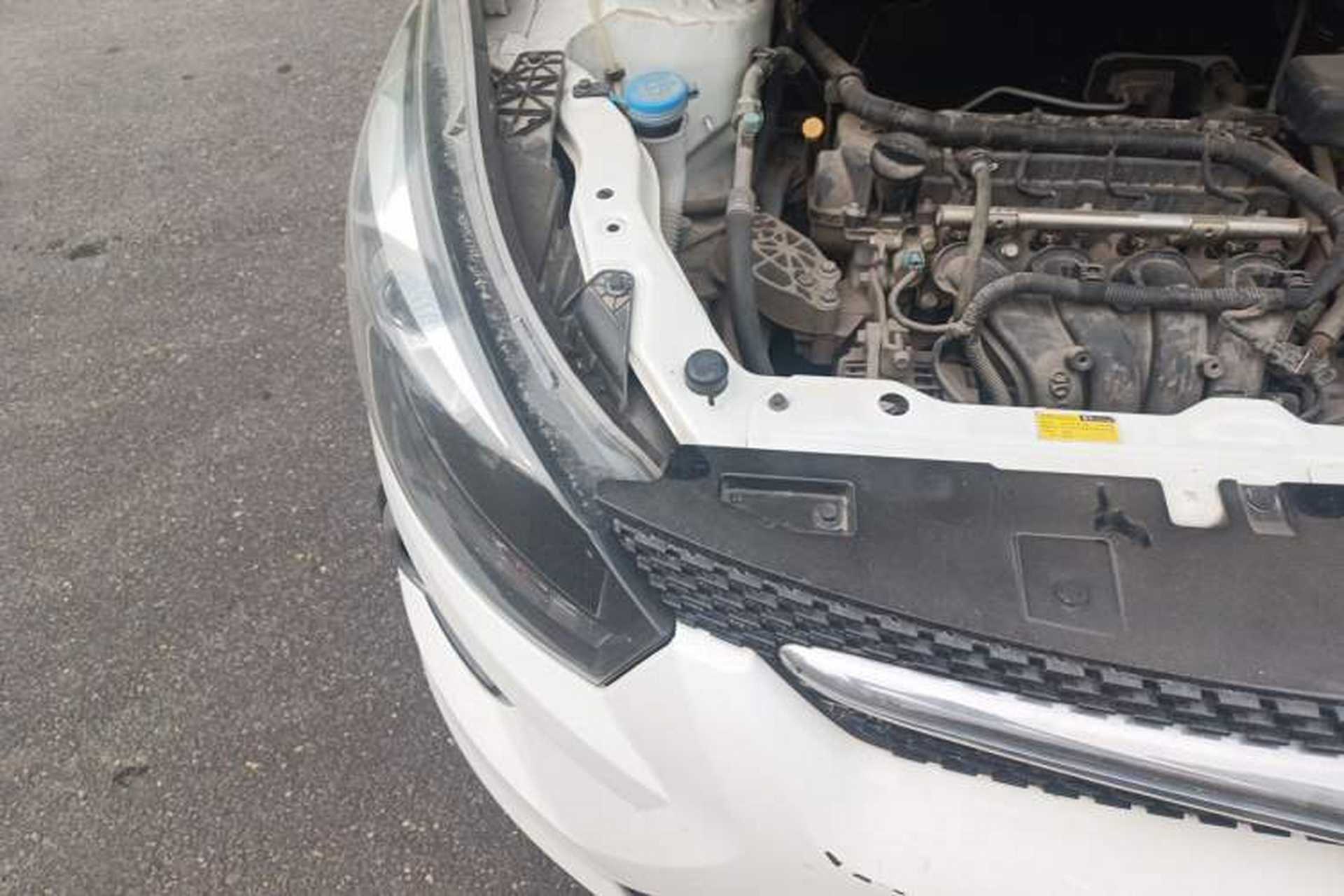 Used BAIC Senova X25 2015 1.5L manual Comfort trim level Right Front Headlight
