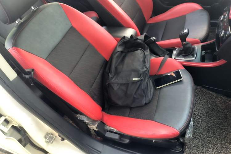 Used BAIC Senova X25 2015 1.5L manual Comfort trim level Right Front Seat