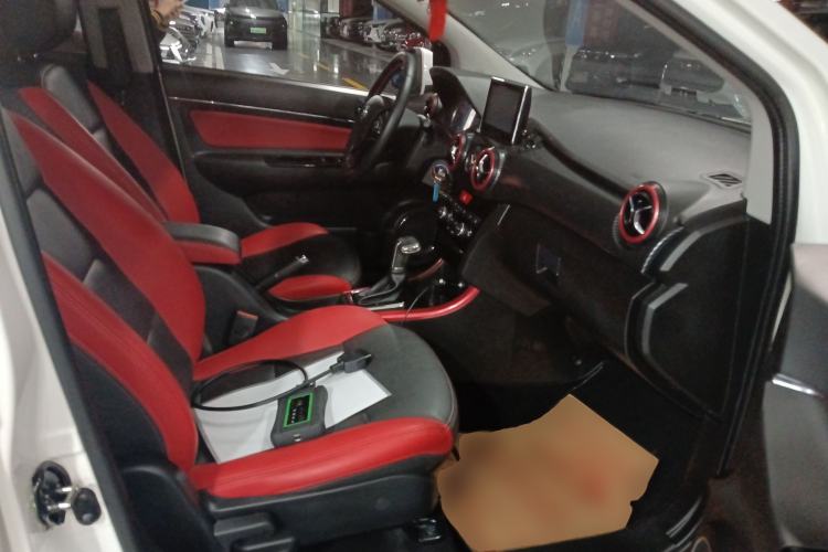 Used BAIC Senova X25 2015 1.5L automatic luxury version Right Front Seat