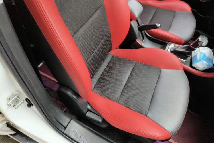 Used BAIC Senova X25 2015 1.5L Automatic Elite Model Right Front Seat